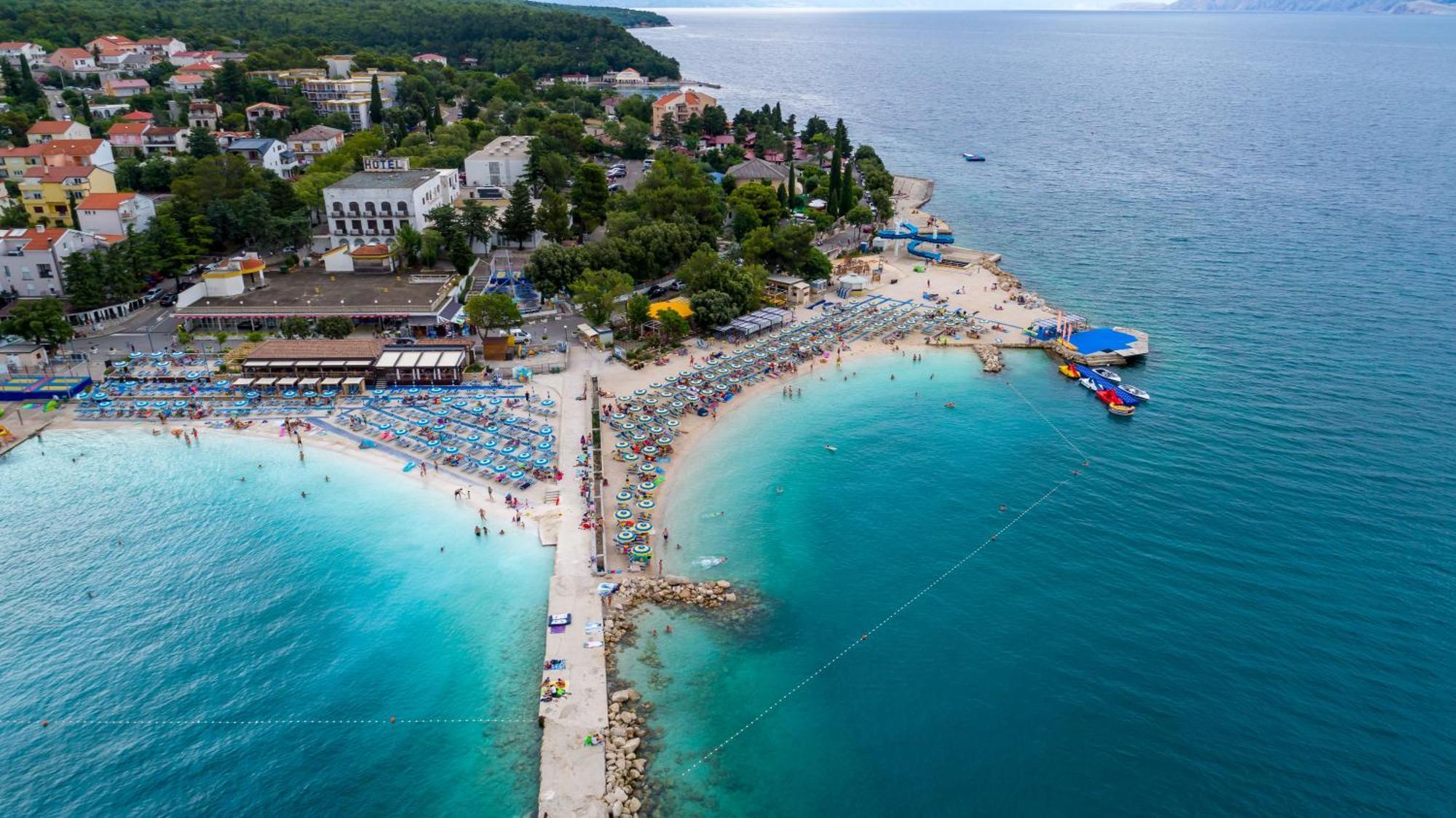 Paviljoni Slaven Hotel 3*